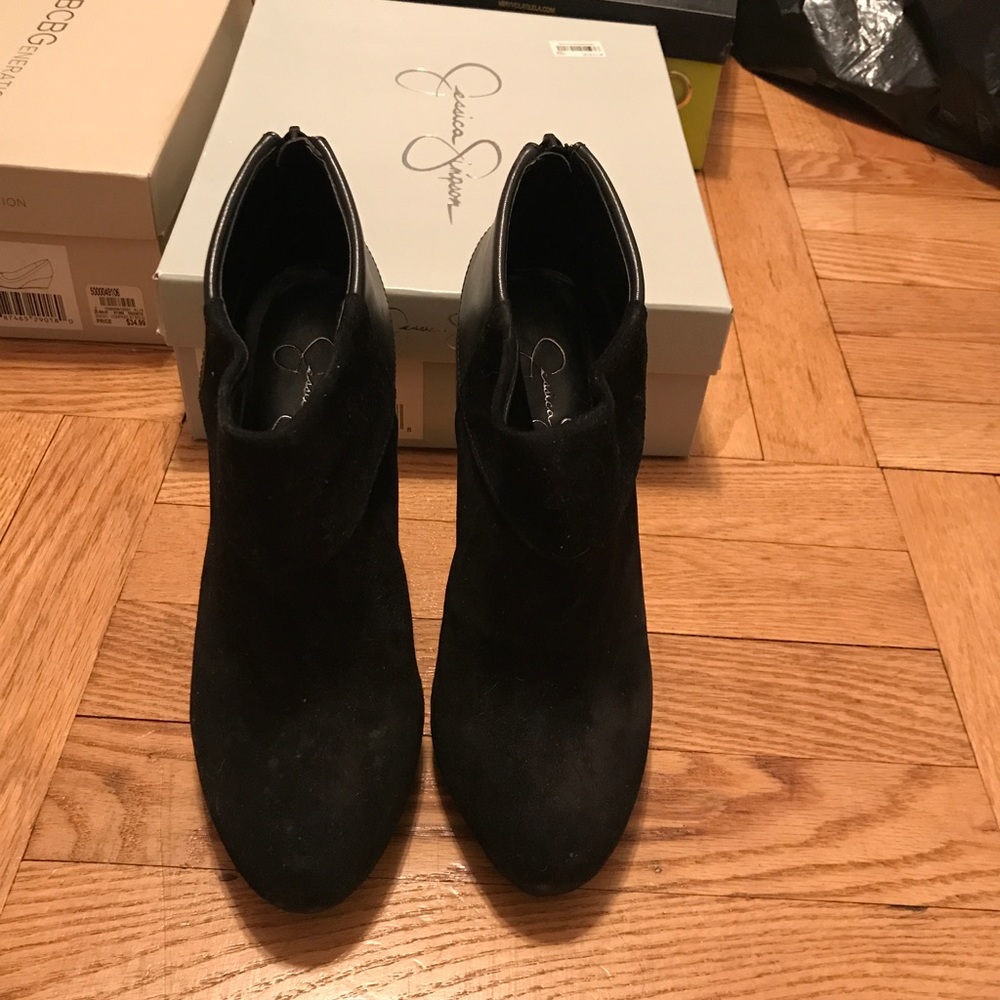 Jessica Simpson black booties